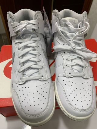 Zapatillas mujer Nike Dunk High Grises y Blancas
