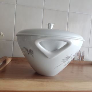 ANTIGUA SOPERA PORCELANA BIDASOA