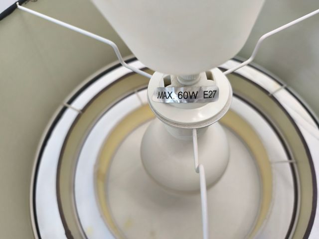 Lámpara de techo tela y plástico