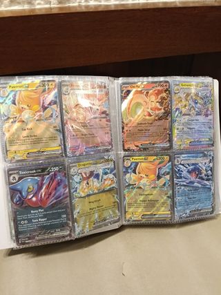 Álbum Pokémon con 63 cartas EX