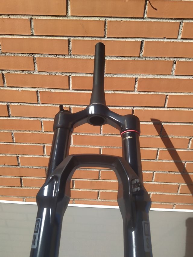 29" R.SHOX SID 120mm 3 Pos. Select Charger Remote.