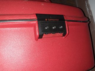 Neceser Rojo Samsonite con combinación ver fotos