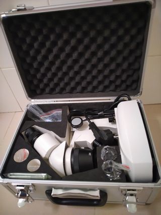 Estereoscopio/Microscopio con maletín de aluminio