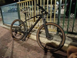 Bicicleta Scott Ruedas Maxxis Tuned