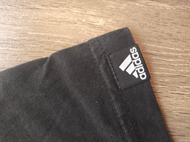 Camiseta Adidas Negra