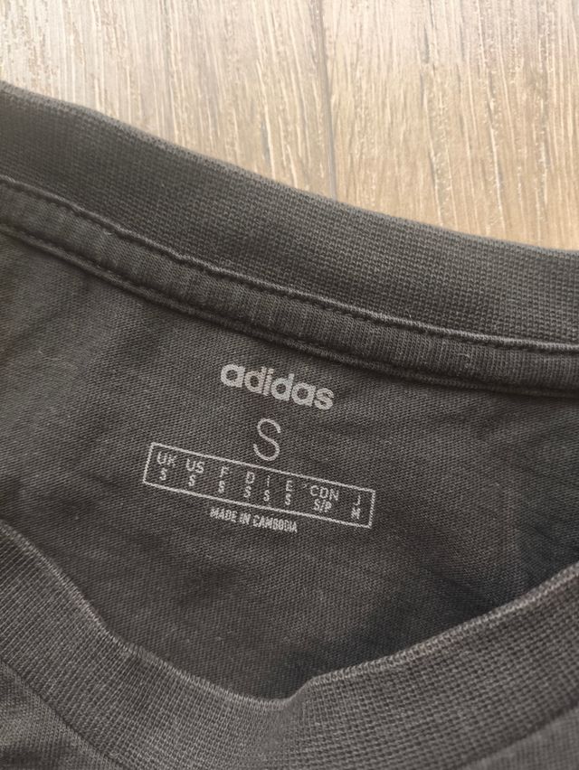 Camiseta Adidas Negra