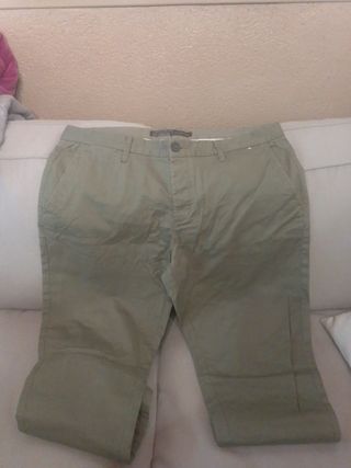 Pantalón chino hombre verde oliva