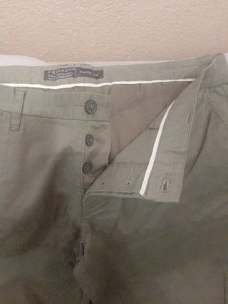 Pantalón chino hombre verde oliva
