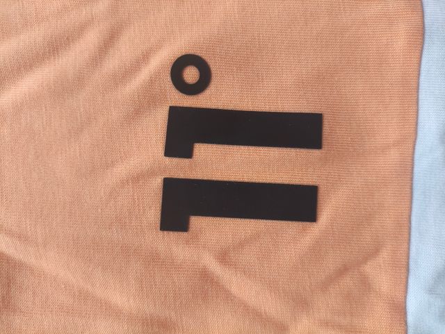 Camiseta Eleven Degrees Naranja y Blanca