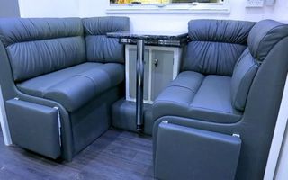 Tapicero sofás de caravanas, colchonetas