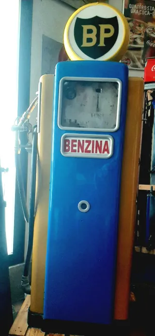 Pompa Benzina Wayne Anni '50 con globo BP