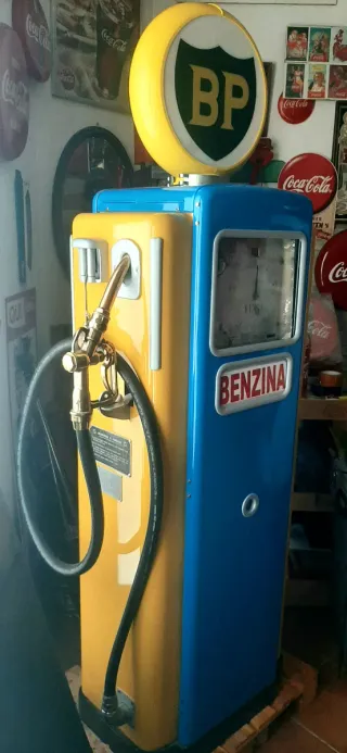 Pompa Benzina Wayne Anni '50 con globo BP