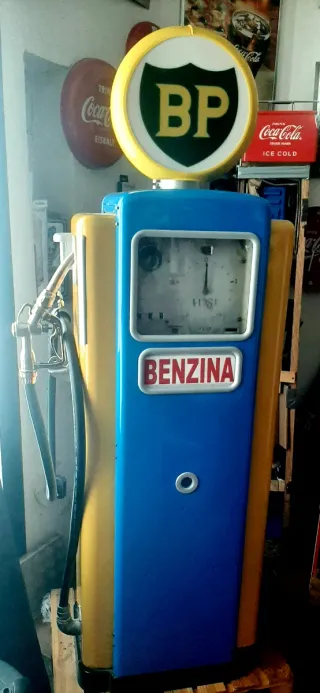 Pompa Benzina Wayne Anni '50 con globo BP