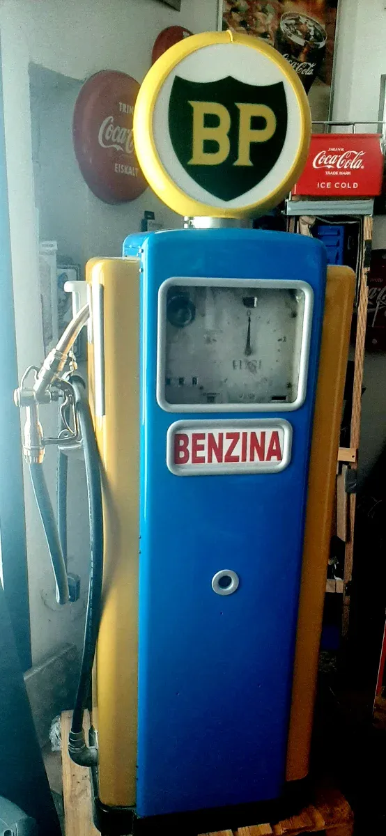Pompa Benzina Wayne Anni '50 con globo BP