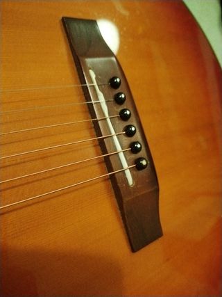 Guitarra Electroacústica Japonesa