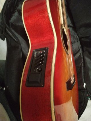 Guitarra Electroacústica Japonesa