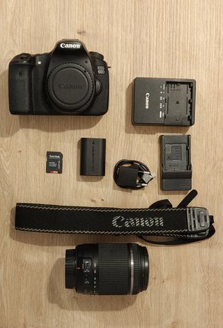 Canon EOS 60D Cámara DSLR + Lente + Accesorios
