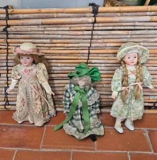 3 bambole antiche in porcellana