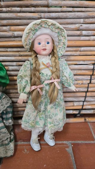 3 bambole antiche in porcellana