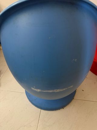 Mecedora / silla rojo i azul (Rocking chair)