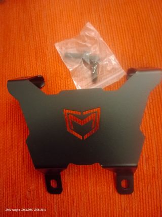 Soporte Parabrisas Moto Negro
