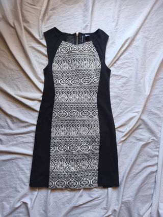 Vestido H&M Talla 38 Negro Estampado