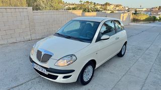 Lancia Ypsilon 2004