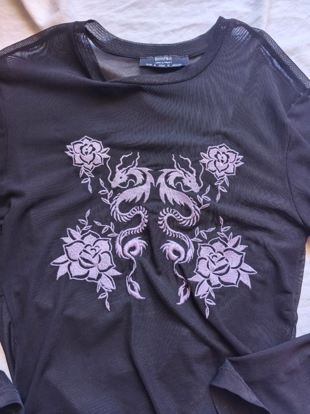 Camiseta transparente con dragones estilo oriental