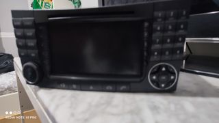 Radio Mercedes-Benz Negra