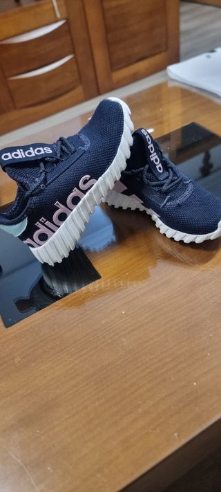 Zapatillas Adidas niña/niño número 30