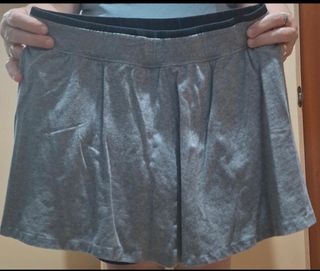 Falda gris mujer