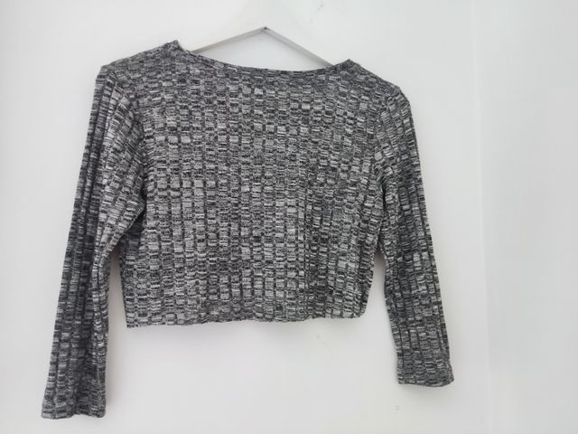 Top Stradivarius gris talla M