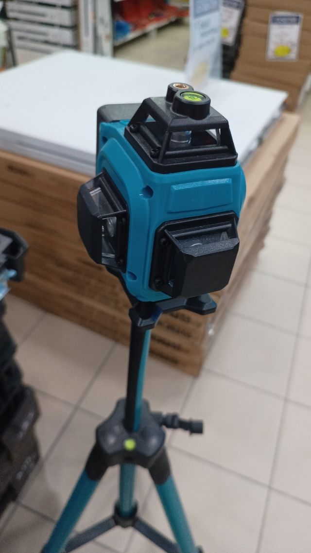 Livella laser 16 linee