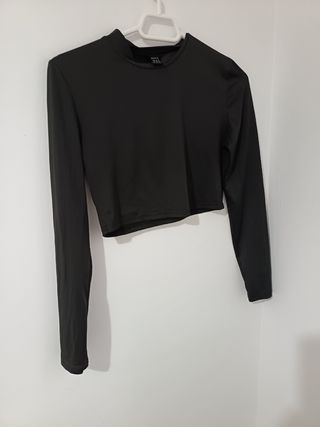 Camiseta manga larga Shein talla M 