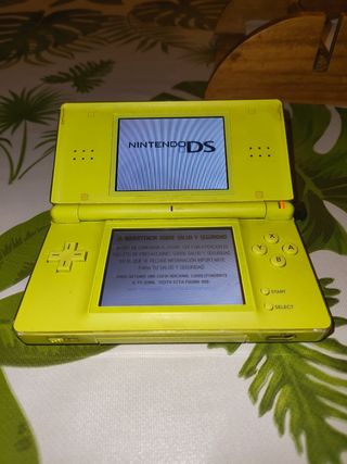 Nintendo DS Lite Amarilla + Cargador