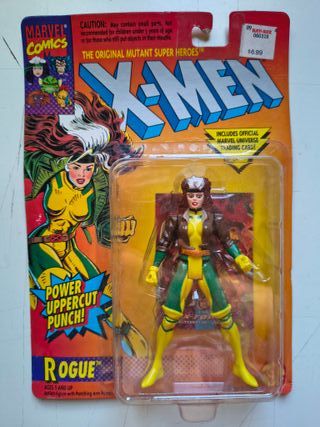 X-Men Rogue Toy Biz 90s Marvel MOC + Trading Card