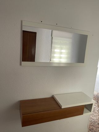 Mueble recibidor madera y blanco