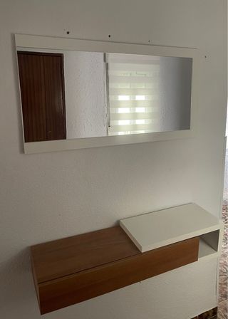 Mueble recibidor madera y blanco