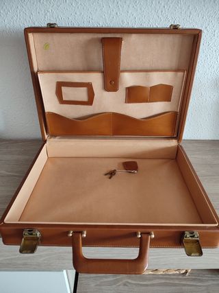 Maletín portafolios marrón