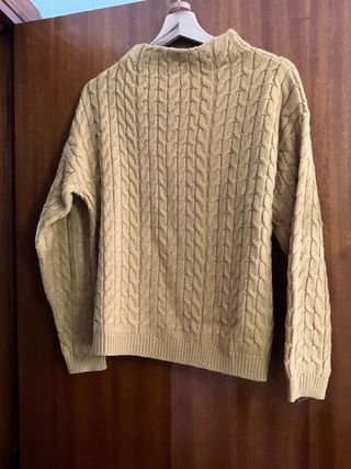 Jersey Mango Mostaza Trenzado Cuello Alto