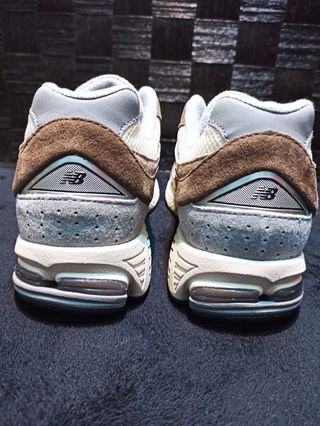 New Balance 2002 RFZ Beige/Marrón