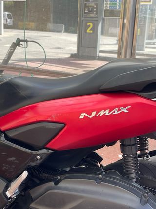 Yamaha Nmax 2021 Roja mate