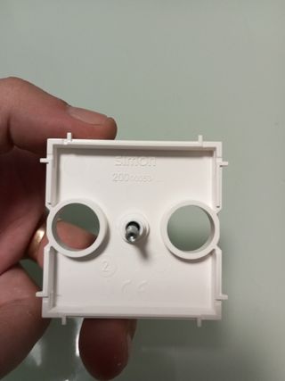 Tapa Toma TV Simon 270