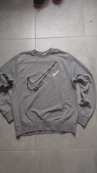 Sudadera Nike gris con logo