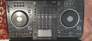Controladora DJ Pioneer XDJ-XZ Negra con funda
