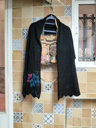 Bolso grande estampado y bufanda