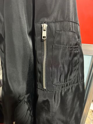 Chaqueta Bomber Bershka Negra