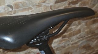 Sillín de bicicleta negro