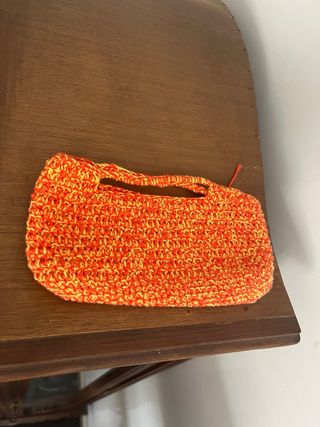 Bolso tejido a mano evento naranja y amarillo