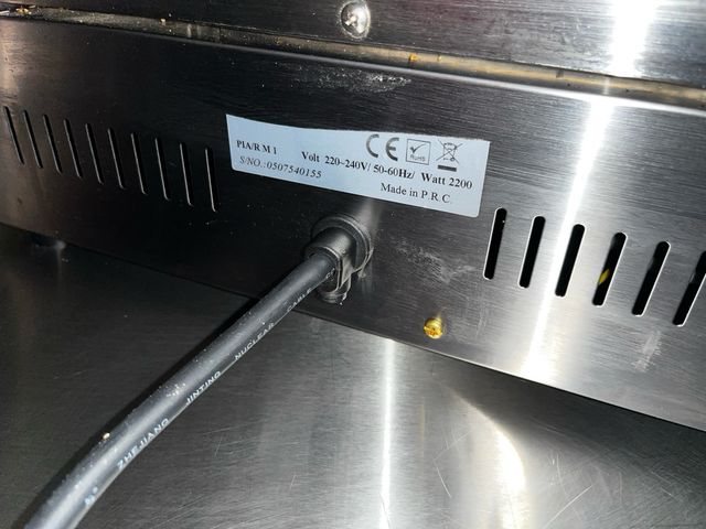 Piastra professionale elettrica